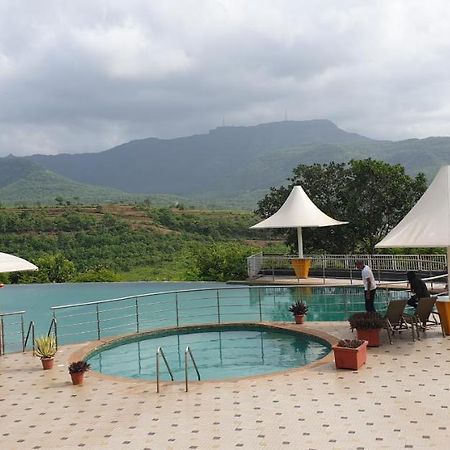 Wildernest Hilltop Resort Mangvadi Ngoại thất bức ảnh
